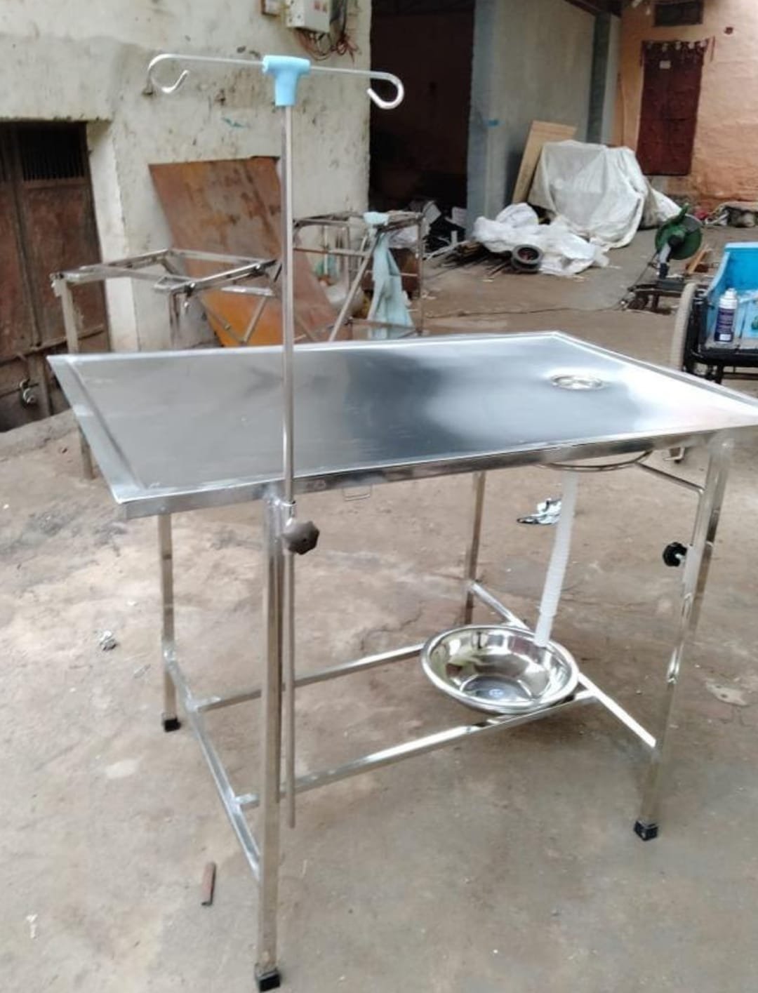 ANIMAL EXAMINATION TABLE